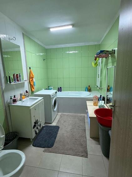 Apartament cu 2 camere decomandat în Cățelu