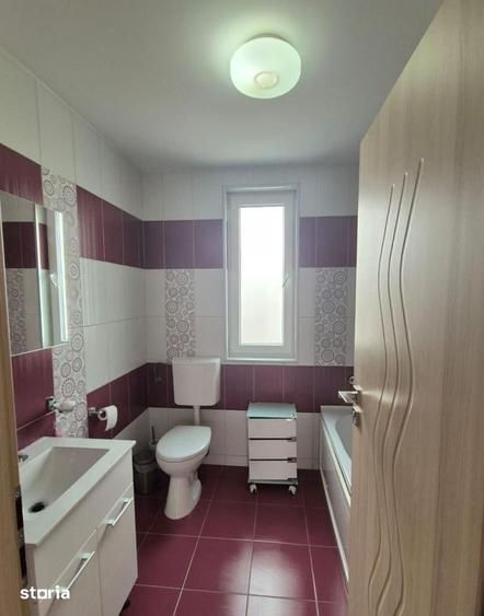 Casă cu 4 camere cu Canalizare în Florești