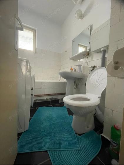 Apartament cu 3 camere decomandat în 1 Mai