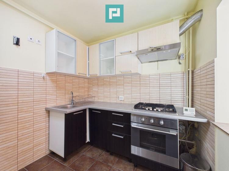 Apartament cu 3 camere decomandat în Alfa