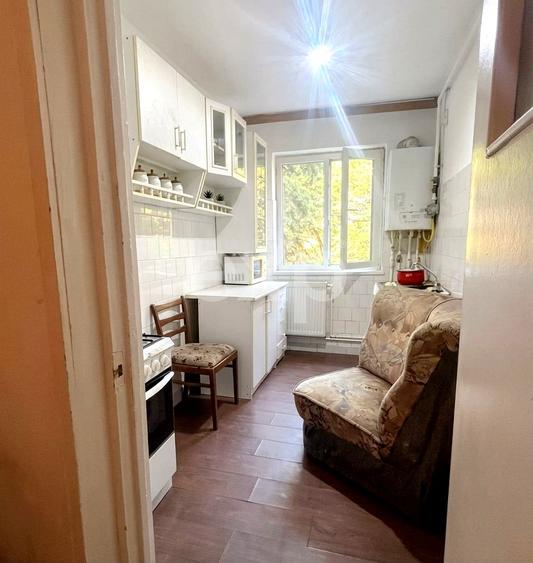 Apartament cu 2 camere circular, mobilat în Trivale