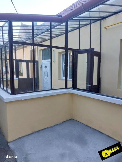 Casă cu 3 camere cu Teren 425 Mp în Central