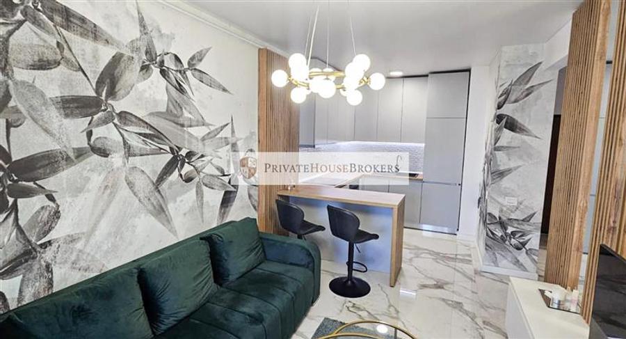 Apartament cu 2 camere semidecomandat, mobilat în Pipera