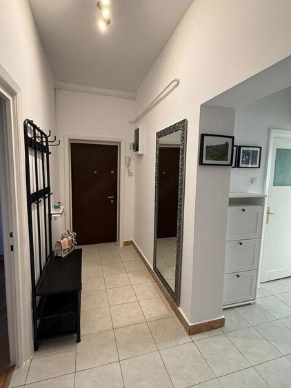 Apartament cu 3 camere decomandat în Vatra Luminoasă