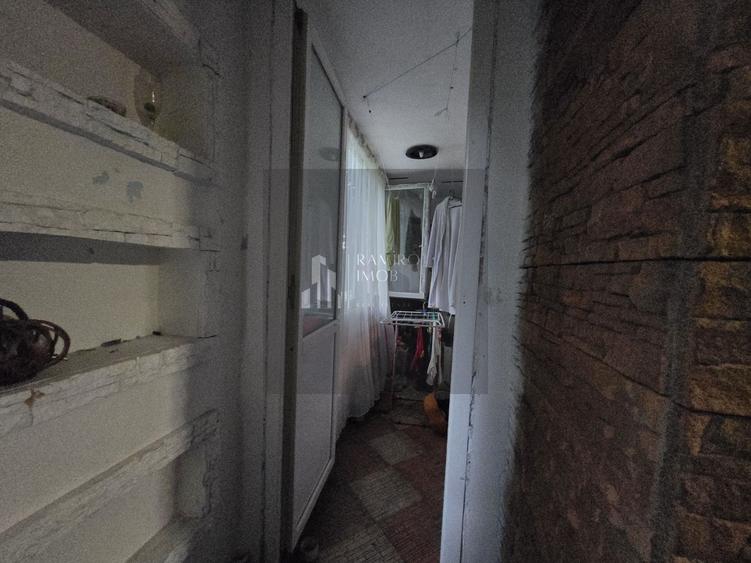 Apartament cu 2 camere decomandat, mobilat în Brâncoveanu
