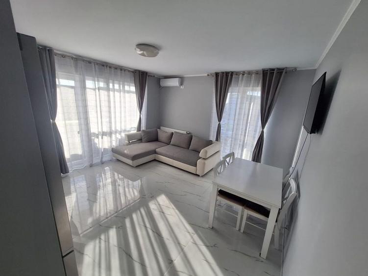 Apartament cu 3 camere decomandat în Nufărul