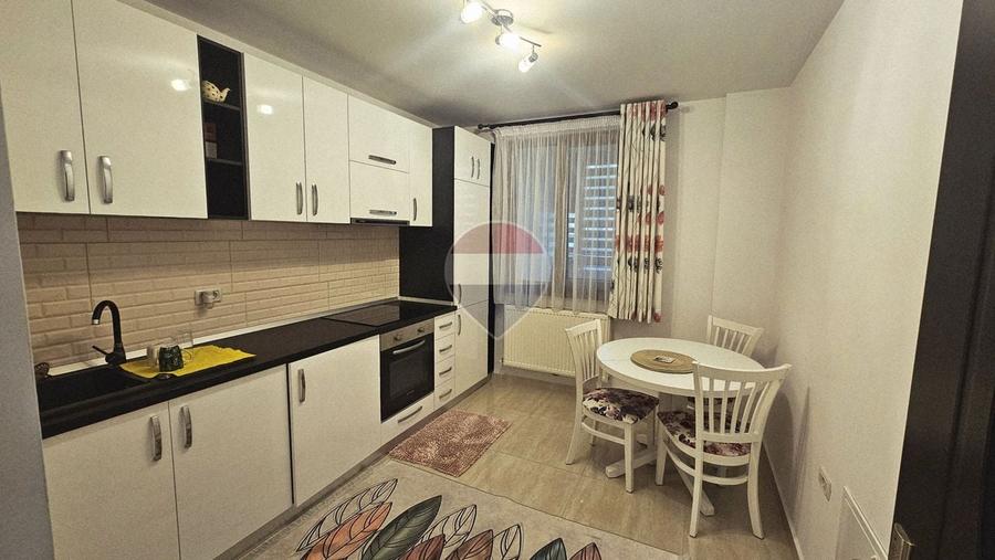 Apartament cu 2 camere decomandat, mobilat în Calea Romanului