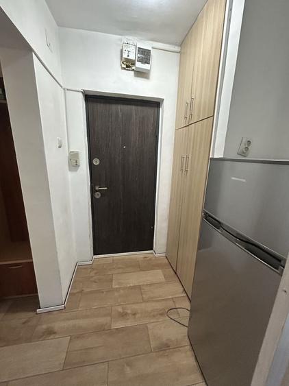 Garsonieră decomandată în Drumul Taberei