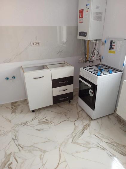 Apartament cu 2 camere decomandat în Dobroești