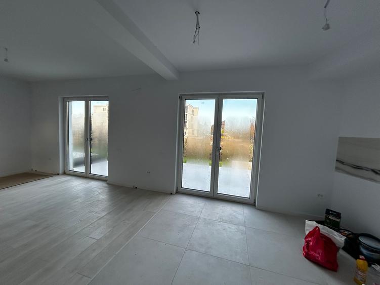 Duplex cu 4 camere cu Garaj în Șagului