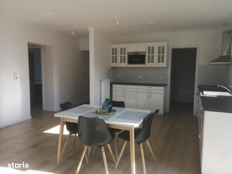 Apartament cu 3 camere în Sud