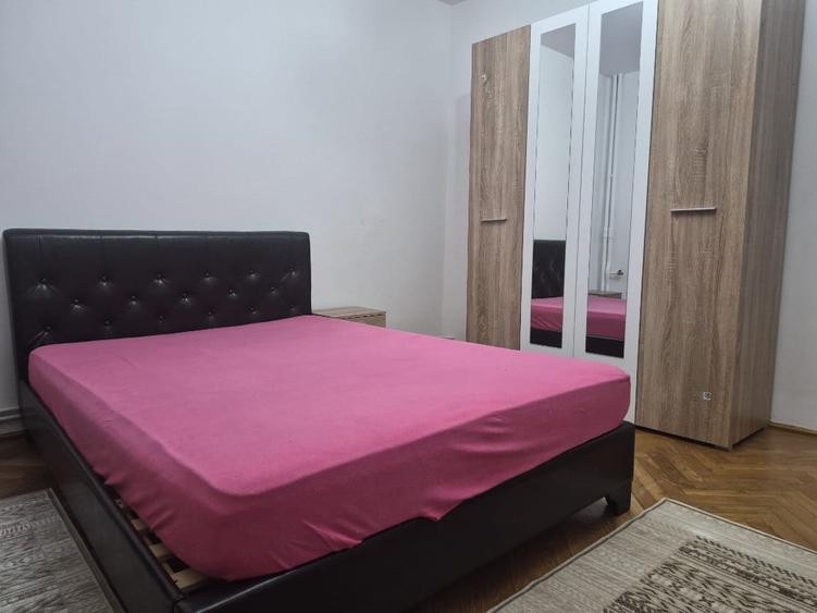 Apartament cu 2 camere decomandat în Drumul Sării