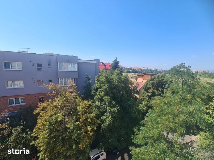 Apartament cu 2 camere decomandat în Județean