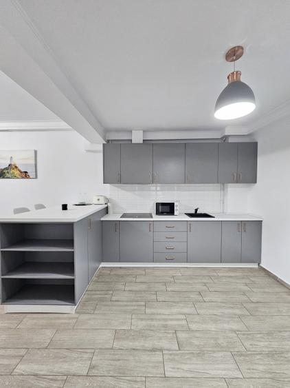 Apartament cu 2 camere decomandat, mobilat în Est