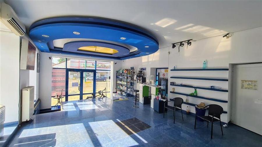 Spațiu comercial, de 200 mp, în Complex Studențesc