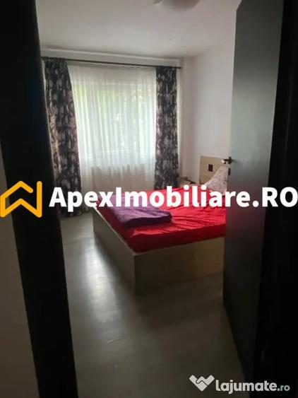 Apartament cu 4 camere decomandat în Lujerului
