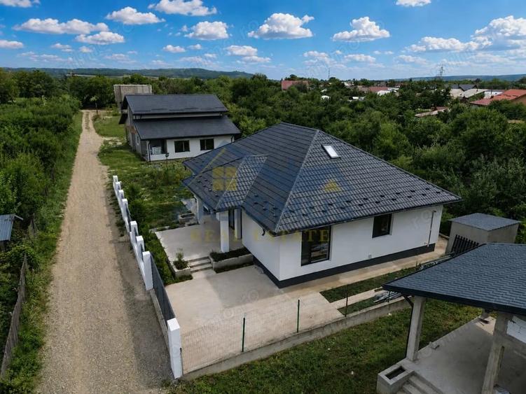 Casă cu 4 camere cu Teren 500 Mp în Măgurele