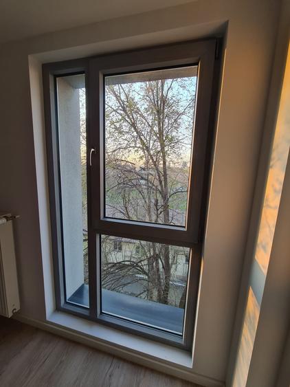 Apartament cu 2 camere decomandat în Lacul Tei