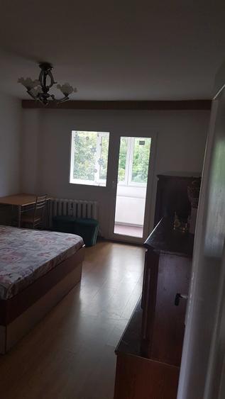 Apartament cu 2 camere decomandat în Gară