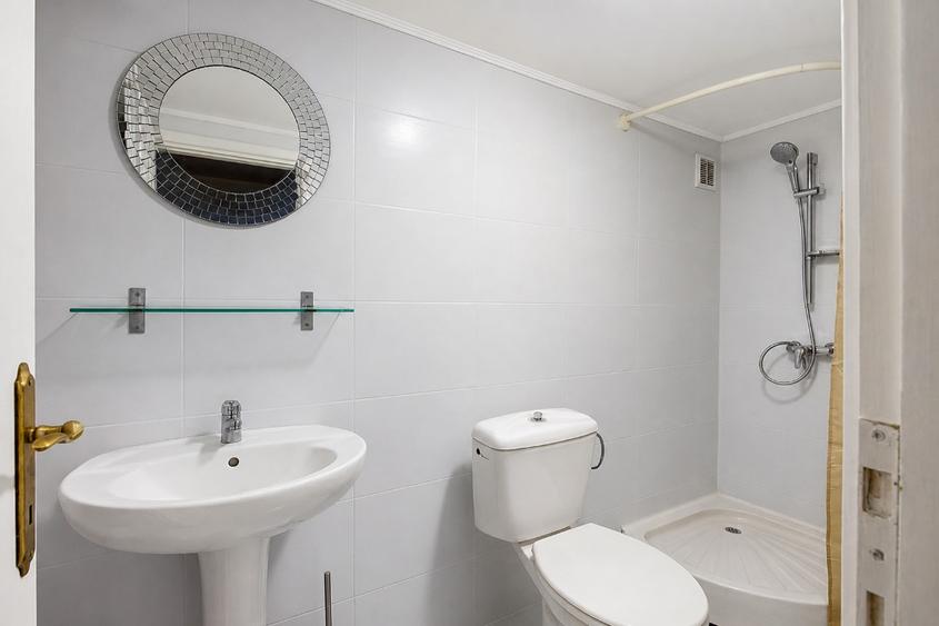 Casă individuală cu 3 camere cu Teren 332 Mp în Castelul Peleș