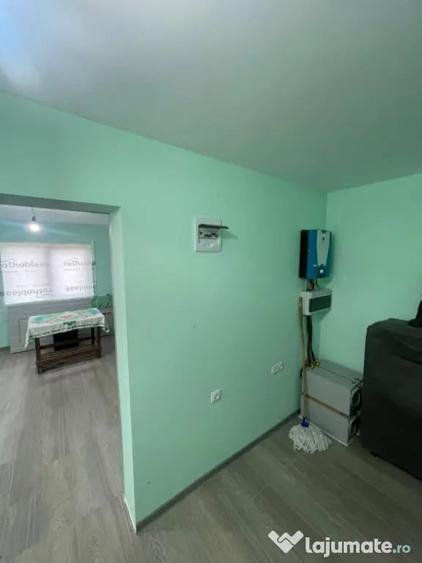 Casă cu 2 camere cu Teren 8339 Mp în Central