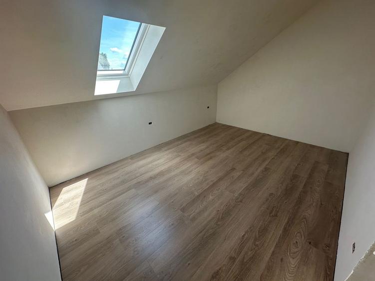 Apartament cu 2 camere decomandat în Freidorf