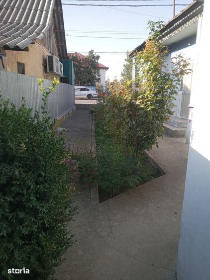 Casă cu 5 camere cu Teren 444 Mp în Ceamurlia de Jos