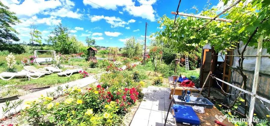 Casă cu 3 camere cu Teren 2100 Mp în Tuzla