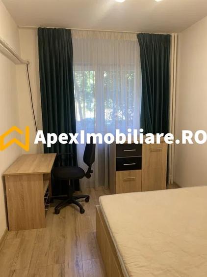 Apartament cu 3 camere decomandat, mobilat în Valea Ialomiței