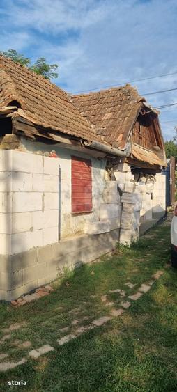 Casă cu 2 camere cu Teren 1000 Mp în Mihai Viteazu