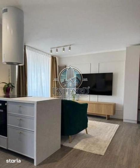 Apartament cu 3 camere decomandat în Victoriei