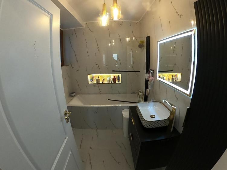 Apartament 3 camere cu centrala termica si curte proprie - 12