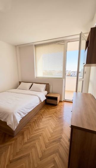 Apartament cu 3 camere decomandat în Lacul Morii