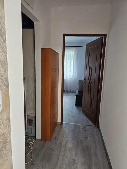 Apartament cu 3 camere decomandat în Tudor