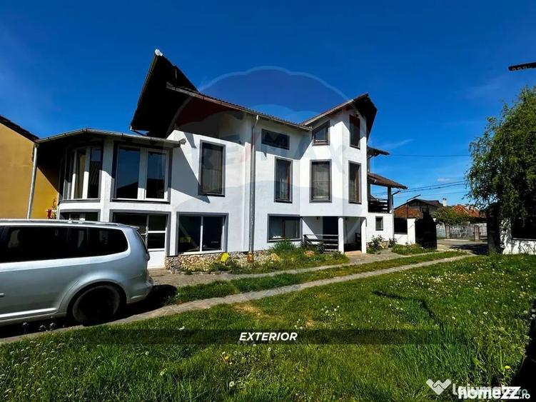 Casă cu 3 camere cu Teren 765 Mp în Central