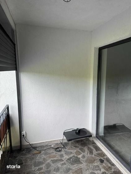 Casă cu 4 camere cu Teren 136 Mp în Vișinești
