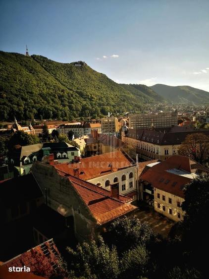 Apartament cu 3 camere decomandat în Centrul Istoric