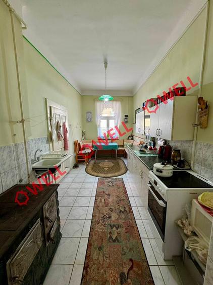 Casă cu 2 camere cu Teren 98 Mp în Central
