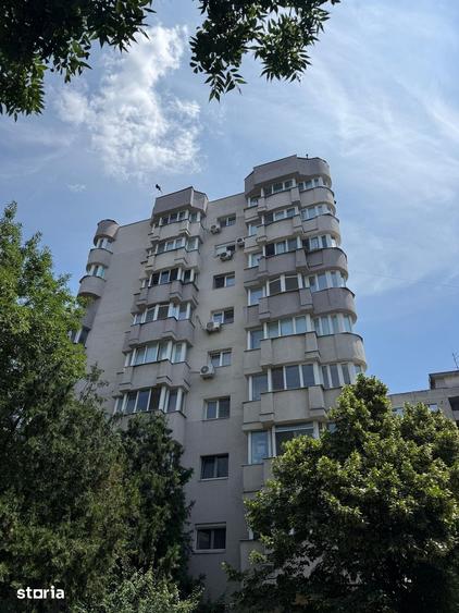 Apartament cu 2 camere decomandat în Vitan