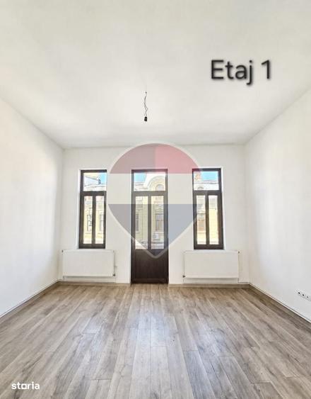 Apartament cu 4 camere semidecomandat în Ultracentral