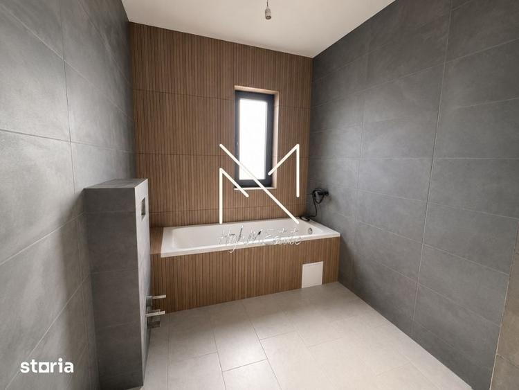 Casă cu 4 camere cu Teren 350 Mp în Noua