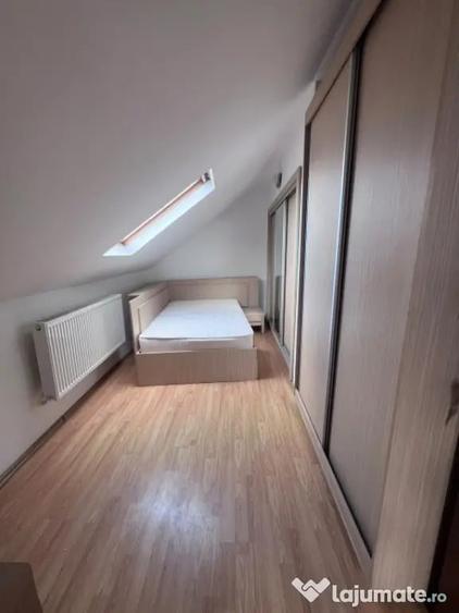 Apartament cu 3 camere decomandat în George Enescu