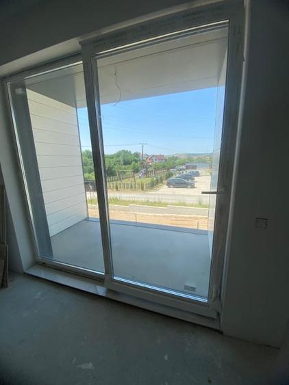 Apartament cu 3 camere semidecomandat în Apahida