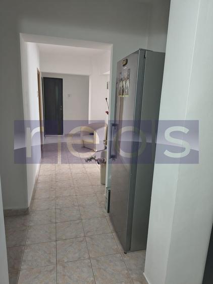 Apartament cu 4 camere decomandat, mobilat în Ghencea