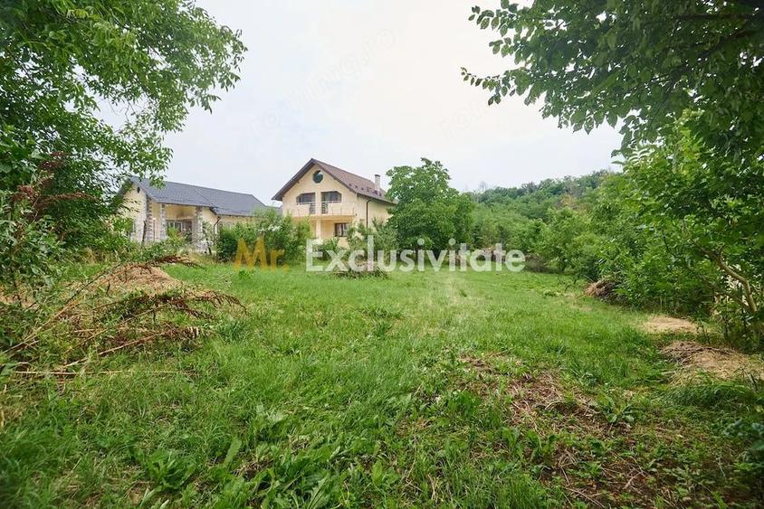 Teren de 2240 mp, în Moșoaia