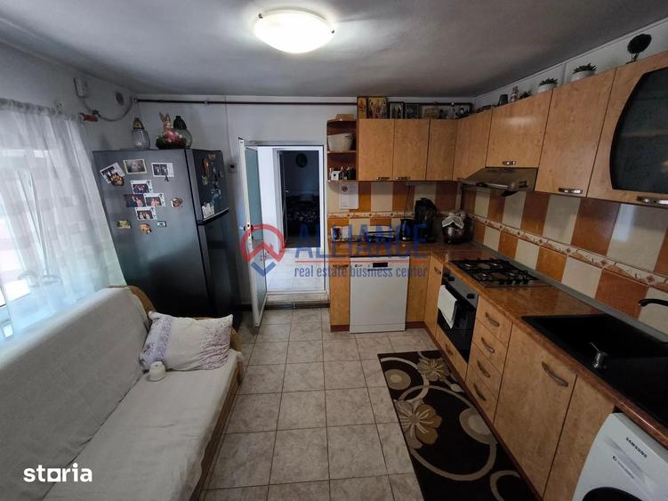 Casă cu 4 camere cu Teren 770 Mp în Viile Noi