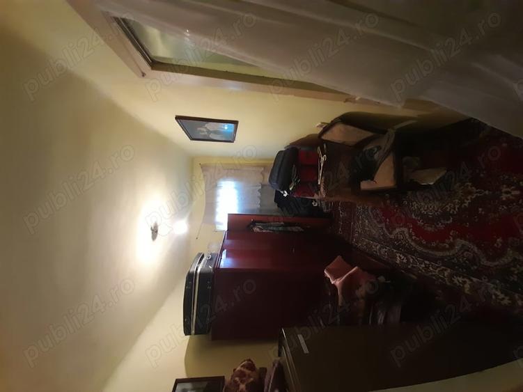 Casă cu 3 camere în Pucioasa