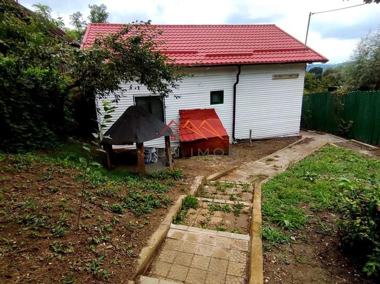 Casă individuală cu 5 camere cu Canalizare în Telega