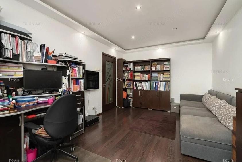 Apartament cu 2 camere decomandat în Obor