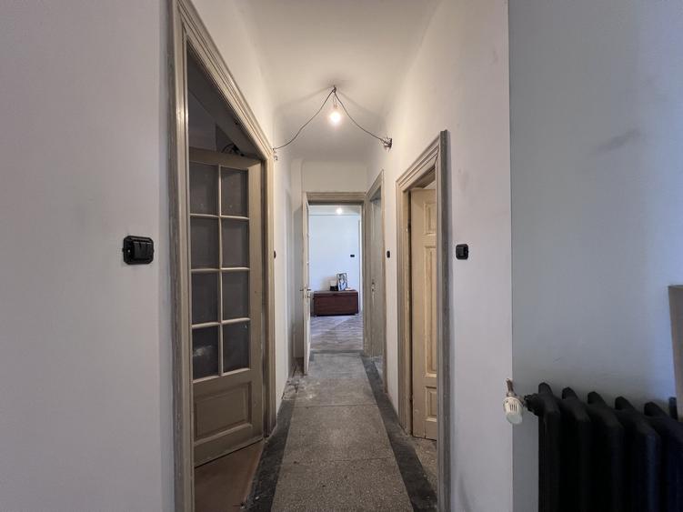 Apartament 3 camere semidecomandat. Palatul Agricola-Fonciera. - 13